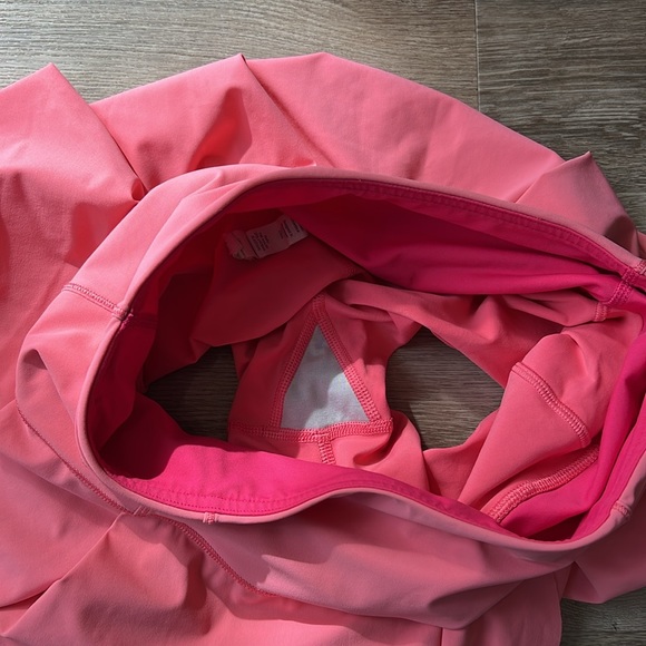 Lululemon skirt - Picture 17 of 17